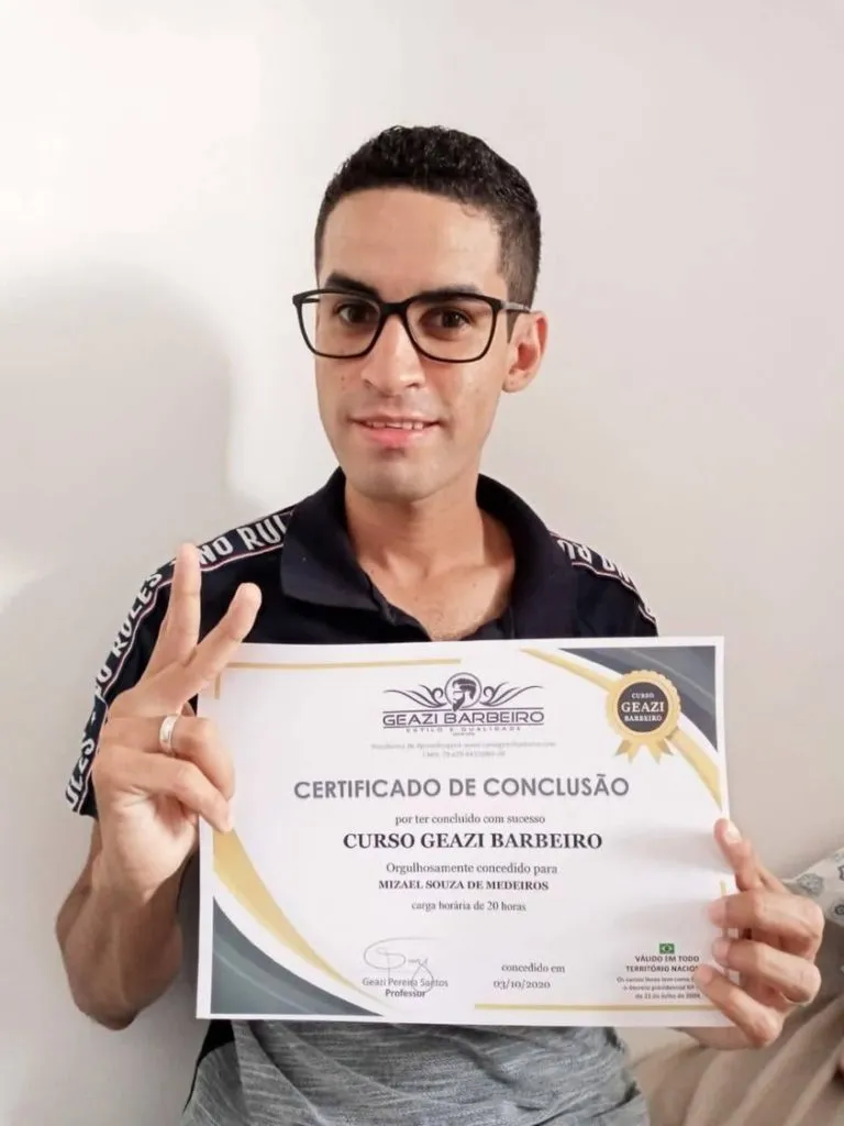 Capa: Curso Geazi Barbeiro: Baixar Agora e Domine a Barbearia!
