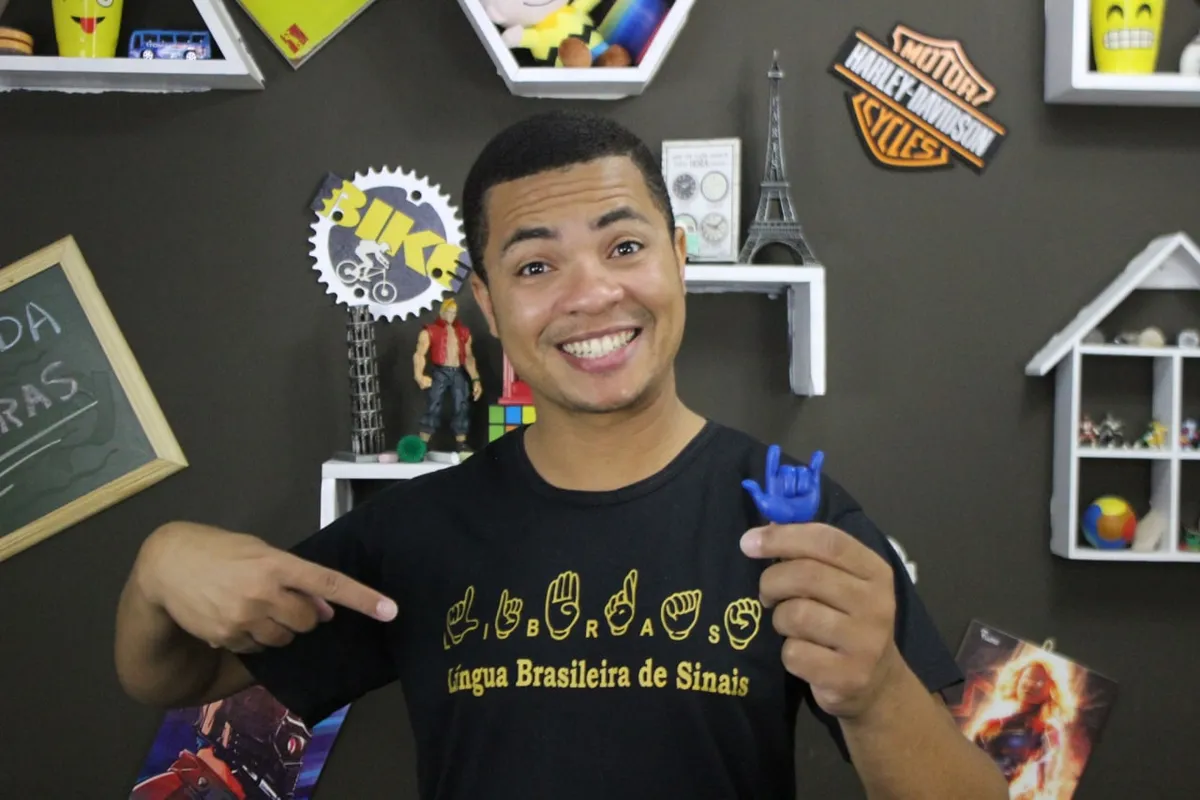 Capa: Libras Intensive Rodrigo Timóteo: Baixe Agora o Curso Completo!