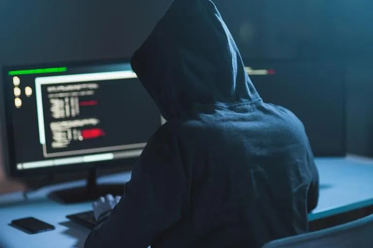 Capa: Cybersecurity Analyst Junior: Baixar Curso Completo [2023]