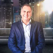 Capa: Baixar Conexão com a Riqueza com Marcos Trombetta: Seu Download Direto
